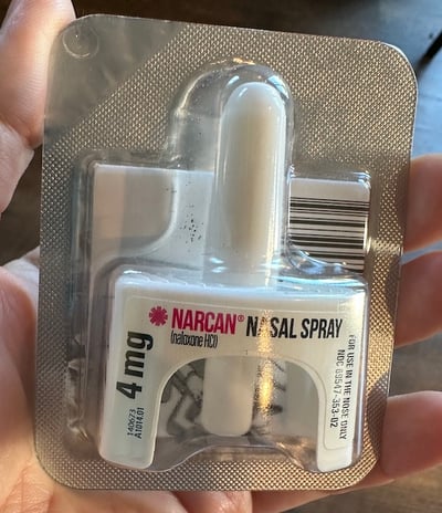 narcan nasal spray can be used on dogs-PV
